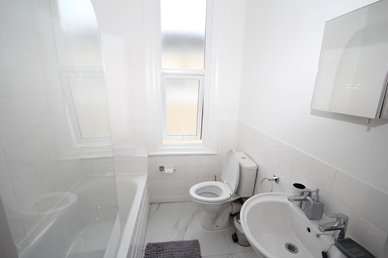 Great West Road Apartments Flat C Londres Exterior foto